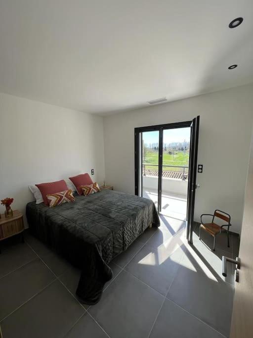 Logement Neuf-Ghisonaccia Centre, A 5Min De La Mer Luaran gambar