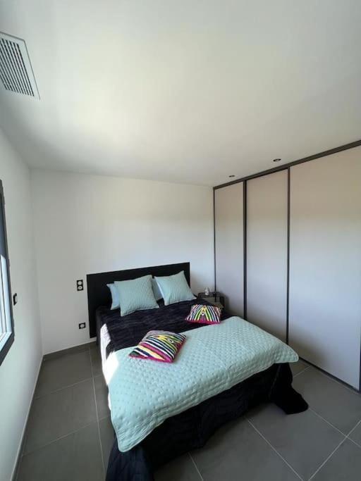 Logement Neuf-Ghisonaccia Centre, A 5Min De La Mer Luaran gambar