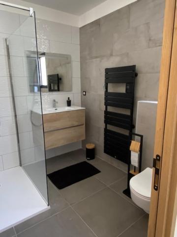 Logement Neuf-Ghisonaccia Centre, A 5Min De La Mer Luaran gambar